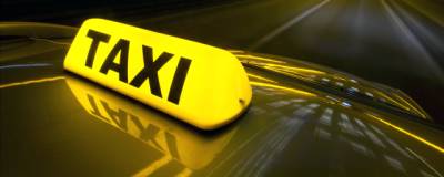 В НСО таксиста обвинили в приставании к 17-летней девушке