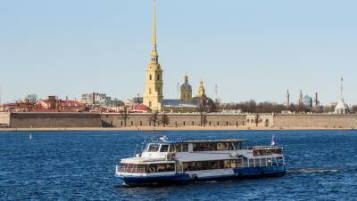Кольцевой маршрут по Неве запустят в августе в центре Петербурга