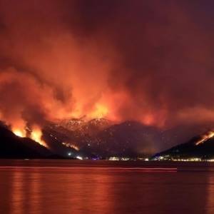 Пожары в Турции тушат в шести регионах