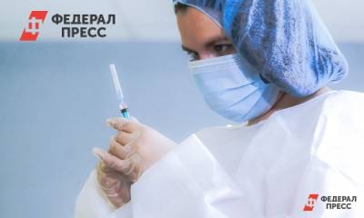 Власти Петербурга опровергли случаи смерти от прививки против COVID-19