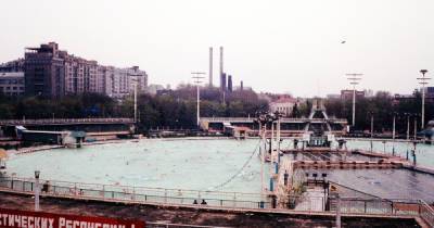 Пользователи сети вспомнили зимние купания в центре Москвы