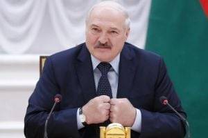 Лукашенко обозвал Тихановскую мерзавкой и дурой. ВИДЕО