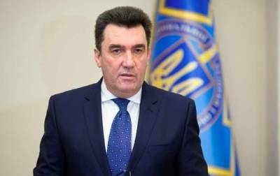 Данилов пригрозил разогнать руководство Укрзализницы