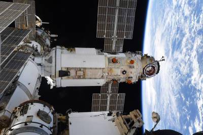 Космонавты впервые зашли в модуль "Наука" на МКС
