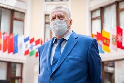 Жириновский пригрозил непривитым россиянам тюремными сроками