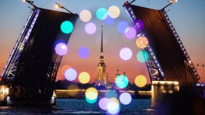 Звуковое шоу «Поющие мосты» состоялось в Петербурге