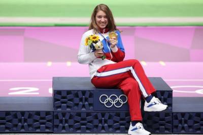 Омская олимпийская чемпионка Виталина Бацарашкина стала лейтенантом Росгвардии