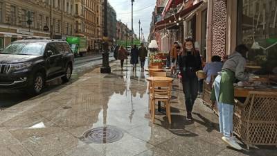 Петербуржцам пообещали дождь в последний день июля