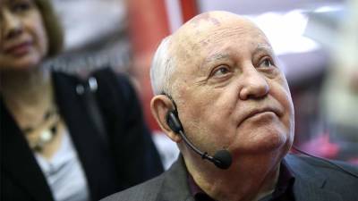 Горбачев высказался о важности переговоров РФ и США по стратстабильности