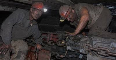 На шахте в Донецкой области прогремел взрыв, тяжело травмированы 10 горняков