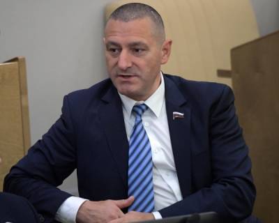 Назвавший церковь «сараем» депутат Госдумы не стал извиняться