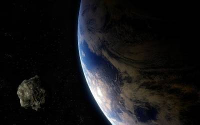 В августе возле Земли пролетит огромный астероид, который считается потенциально опасным и мира