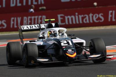 Лоренцо Коломбо одержал первую победу в Формуле 3