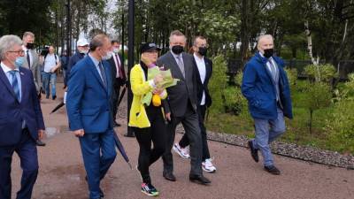 Губернатор Петербурга ознакомился с планами модернизации дороги на въезде в Кронштадт