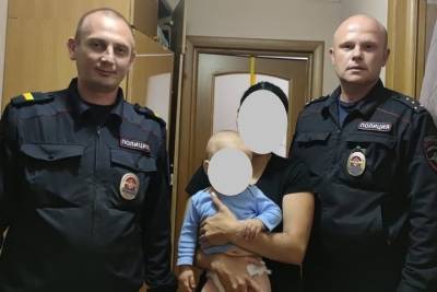 Рязанские полицейские спасли 9-месячного малыша, подавившегося яблоком