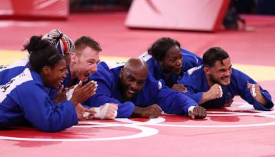 Франция выиграла золото Олимпиады в смешанном командном турнире по дзюдо