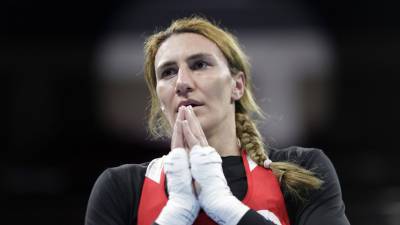 Магомедалиева отреагировала на выход в полуфинал турнира по боксу на ОИ в Токио