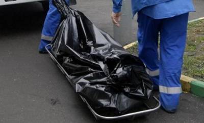 На Ямале в подъезд выбросили тело убитого человека