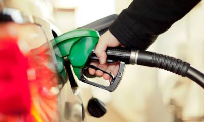 На украинских АЗС снова изменились цены на бензин