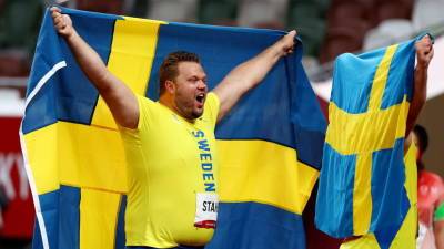 Швед Столь выиграл золото ОИ в метании диска