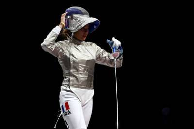 Французская саблистка после поражения на Олимпиаде назвала россиянок обманщицами - lenta.ru - Россия - Токио