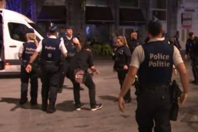 Полиция жестко реагировала на бесчинства бельгийских футбольных фанатов