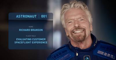 Первый миллиардер в космосе: Ричард Брэнсон прокомментировал его "космический батл" с Безосом