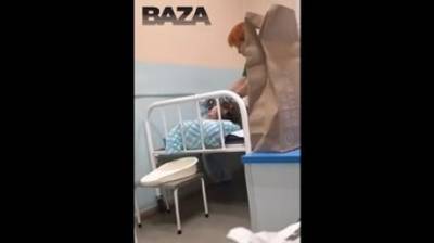 Российскую медсестру уволят за избиение пациентки