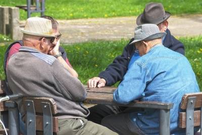 Германия: Немцам придется закрывать пенсионные дыры