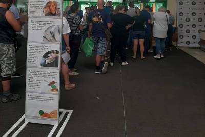 4 июля в гипермаркете «Глобус» в Рязани снова засняли очередь на вакцинацию