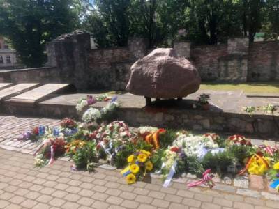 В Латвии поминают евреев, сожжённых в Риге заживо ровно 80 лет назад