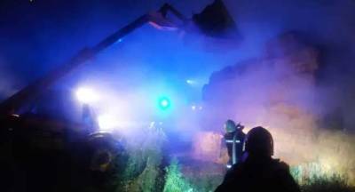 Под Харьковом масштабный пожар охватил ферму