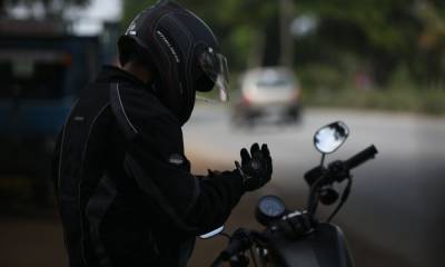 Сбил и скрылся: в Карелии мотоциклист травмировал пешехода