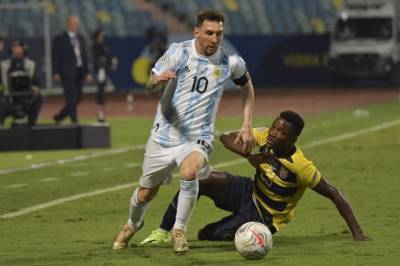 Copa America: Аргентина справилась с Эквадором, Уругвай уступил Колумбии