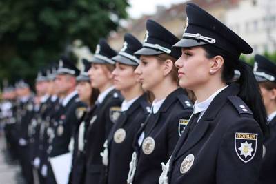 Во Львове прошел выпуск молодых офицеров полиции