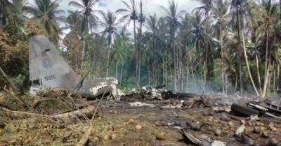Крушение военного самолета на Филиппинах: число жертв превысило 30 человек