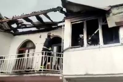Вся Мамайка начнёт гореть: в Сочи потушили пожар в двухэтажном частном доме