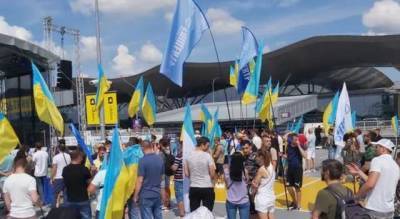 Сборной Украины устроили овации в Борисполе после возвращения с Евро-2020