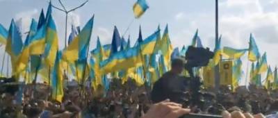 Национальная сборная вернулась в Украину: болельщики встретили футболистов в Борисполе