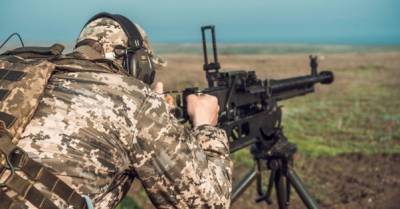 Новые обстрелы на Донбассе: погиб украинский военнослужащий
