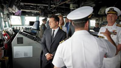 Зеленский посетил эсминец США на учениях в Черном море
