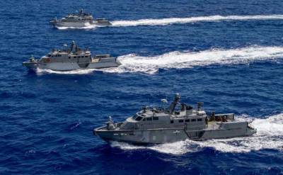 ВМС Украины получат от США еще три бесполезных катера
