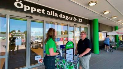 Шведские супермаркеты пострадали от атаки хакеров. Байден не уверен, что русских