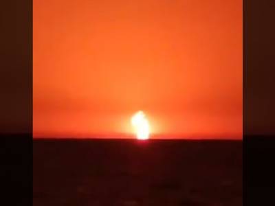 В Каспийском море произошел взрыв у нефтяных платформ - СМИ