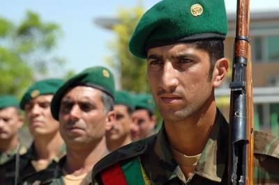 Почти сто афганских военнослужащих перешли в Таджикистан