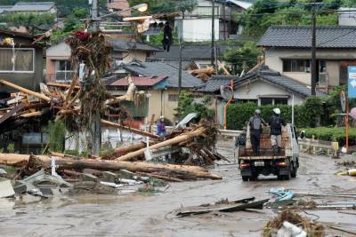 В Японии ведутся поиски 113 жителей района, где сошел оползень
