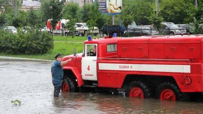 Штормовое предупреждение объявили в Приморье из-за ливней
