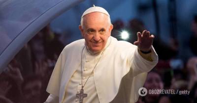 Папа Римский Франциск попал в больницу, ему проведут операцию
