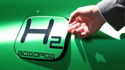 Мантуров назвал сроки начала производства в России автомобилей на водороде