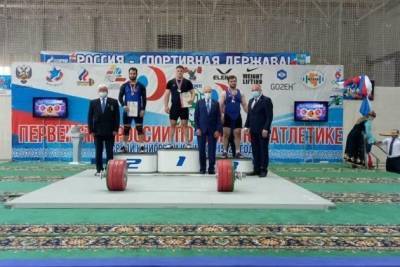 Спортсмен из Забайкалья взял три золотых медали на первенстве России по тяжёлой атлетике